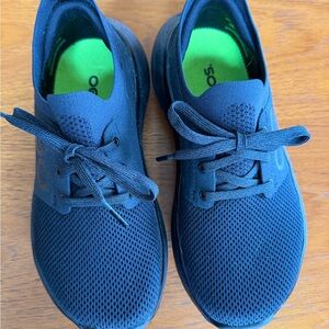 NEW w/o box Women’s OOFOS Oomy Stride SZ 6